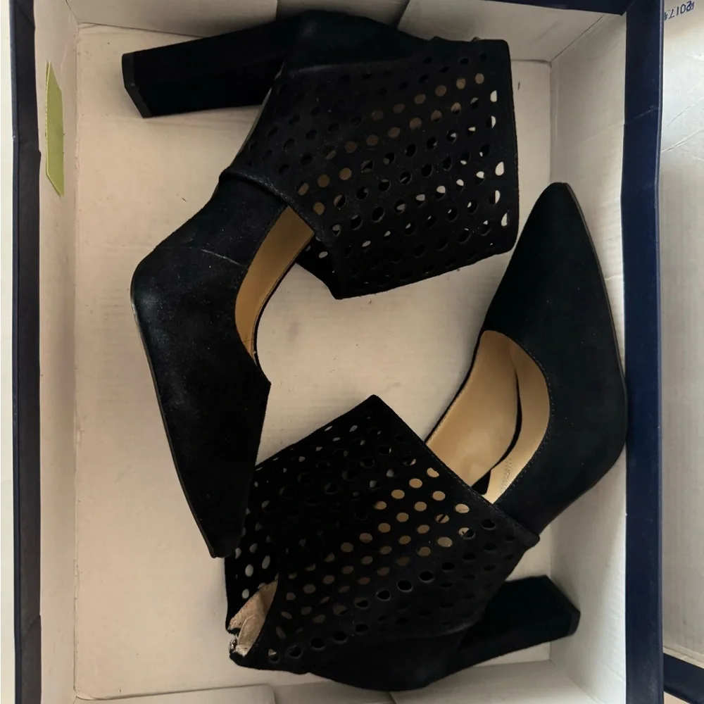 Adrienne Vittadini Nobbe Black Suede Heels with zipper. Size: 7.5